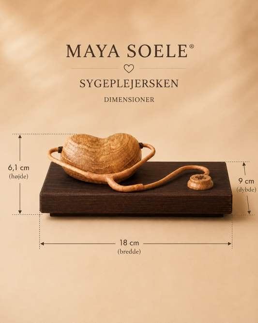 Dimensioner på træfigur til sygeplejerske – størrelse og mål på gave til nyuddannet sygeplejerske